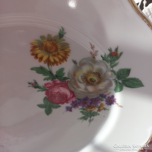 2 db. Virágos régi tányérok