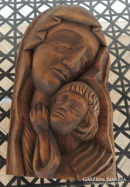 Miskolczi L szobrász : Szűz Mária Kisjézussal fali fa szobor dombormű