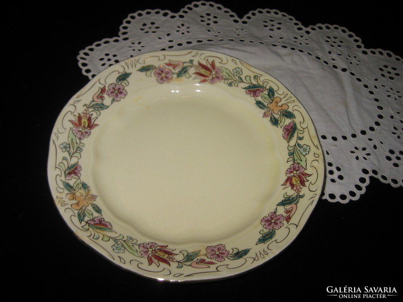 Zsolnay  tányér  , 19 cm