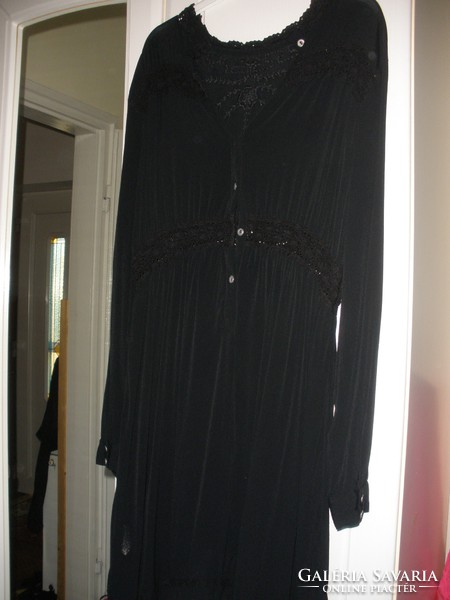 Gina Tricot fekete zsorzsett ruha