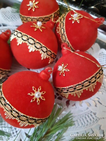 6 old, red velvet Christmas balls