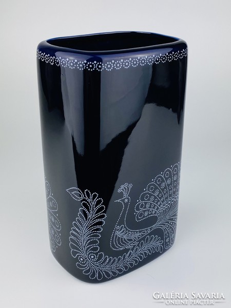 Hollóház porcelain vase - peacock pattern