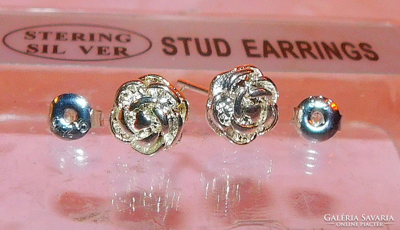 Beautiful ! 3D rose flower earrings