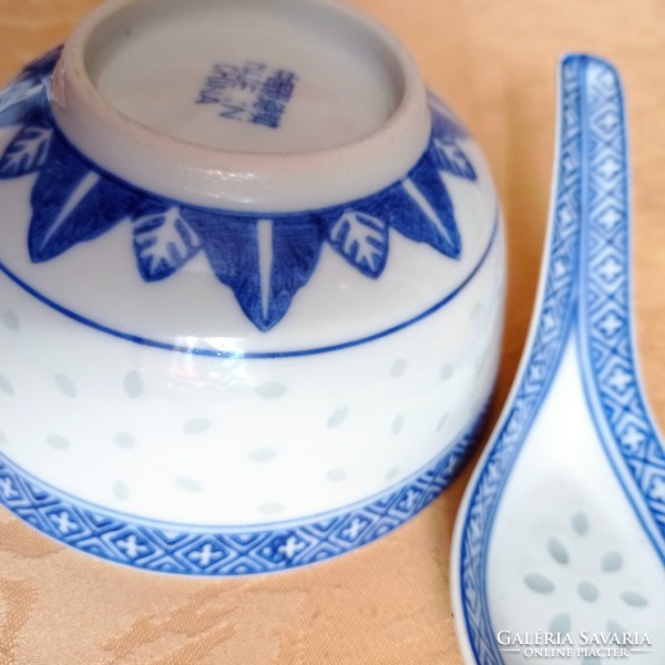Kínai rizsszem mintás tányér kanállal