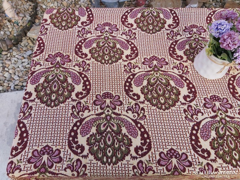 Beautiful large floral tablecloth woven nature tablecloth nostalgia collector village tablecloth