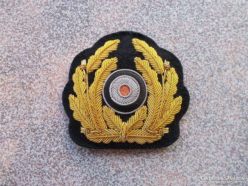 WW2, German kriegsmarine original cap badge