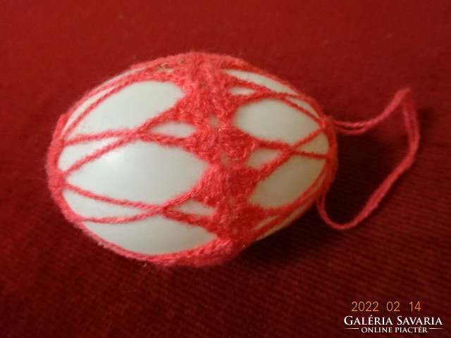 Blown egg figure in crochet mesh, height 6.5 cm. He has! Jókai.