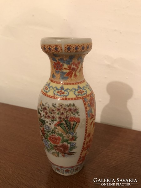 Small vase with flower pattern Chinese vase t-113