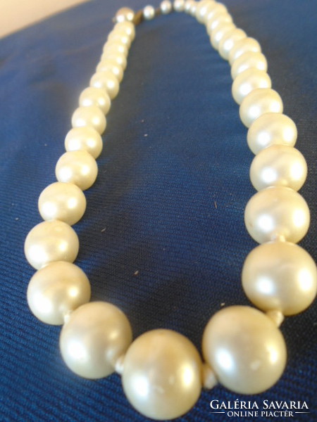 Old necklace with white pearls 50-60 years necklace collier antique piece and even beautiful 1.1 cm