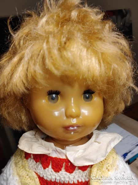 Régi   gyönyörű arcú játékbaba régiség  k.60 cm magas  gyűjtőknek    Tina Turner