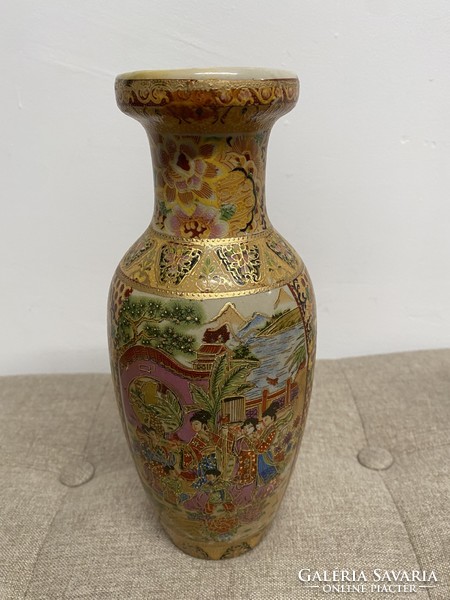 Chinese hand painted floral vase a6