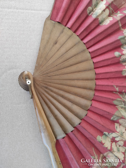 Antique dress accessory nesting sparrow motif fan 19th Century 5027