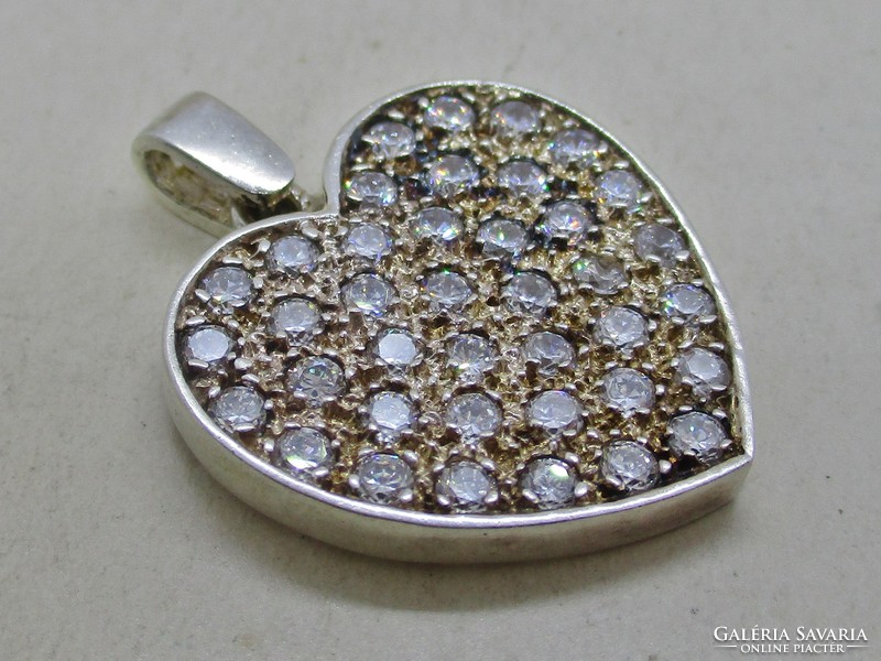 Amazing big heart silver pendant with white stones