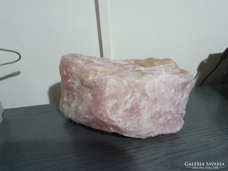 Rose quartz unpolished mineral block 7.1 kg