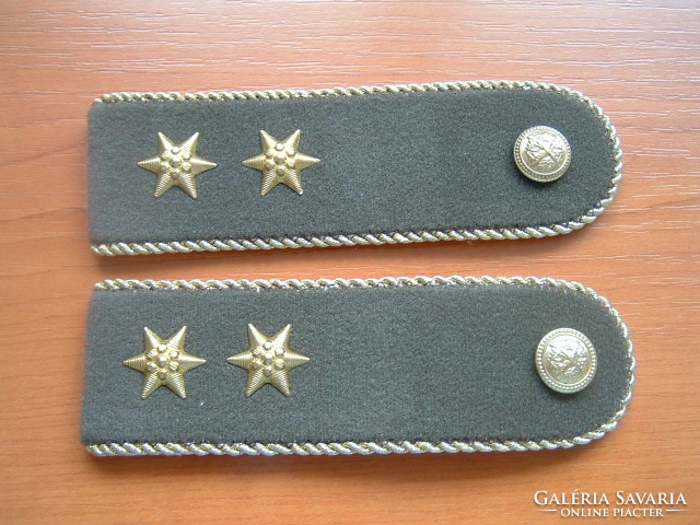 Mh Lieutenant General rank with white back shoulder-plate # + zs