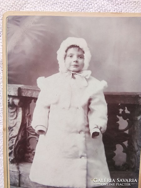 Antique cdv / business card / hardback photo 3 year old girl in winter coat herz henrik budapest circa 1900