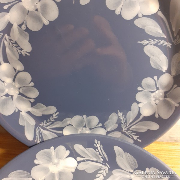Szép, kék-fehér színű magyar mázas kerámia  tányér