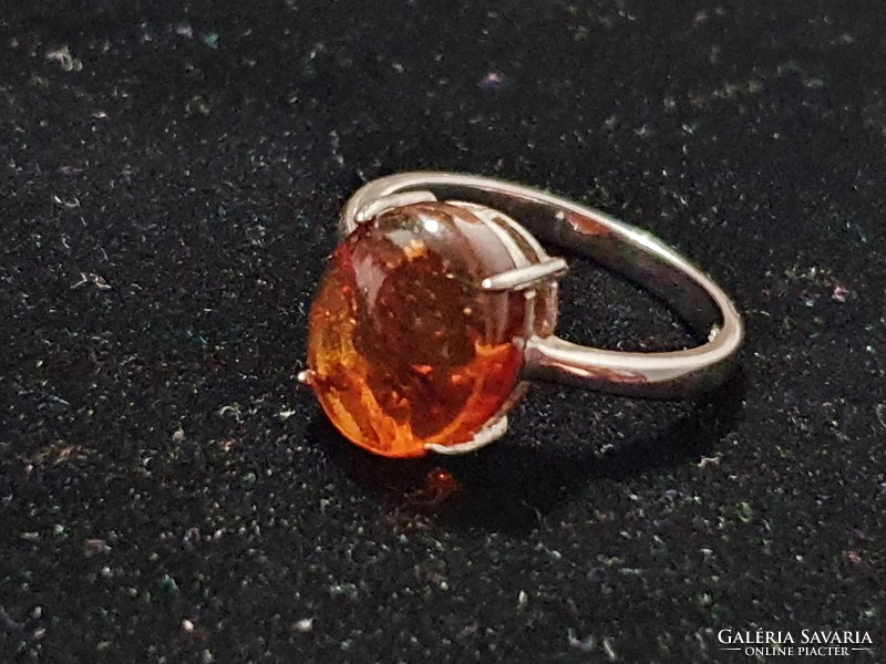 Amber stone silver ring size 8! 4 carats!