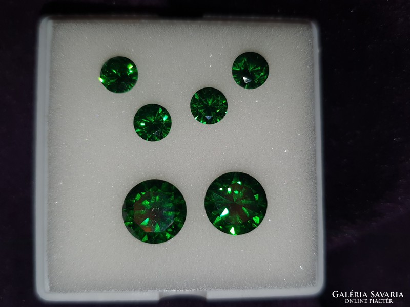 Treated with emerald stones even in pairs