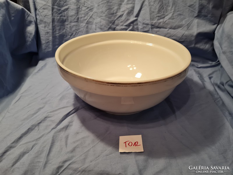 Lowland gold-edged bowl shabby