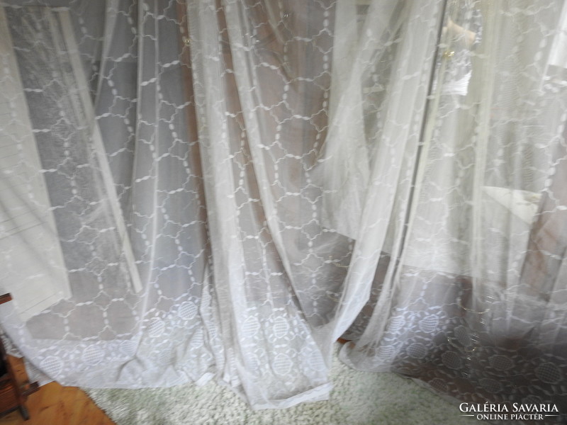 Huge old floral lace curtain - lace curtain