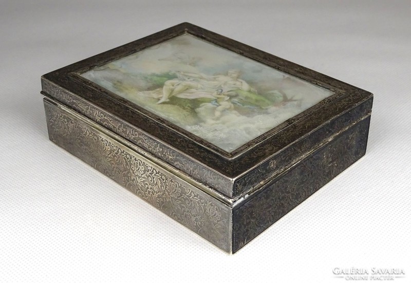 1G686 antique silver box with mythological scene