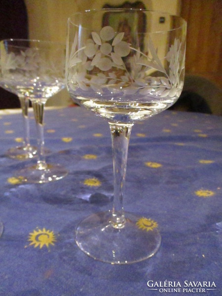 6 pcs polished engraved old elegant glasses 15 cm high in flawless condition