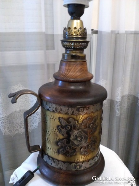 French copper-plated wooden table lamp, l. Elizabeth Szabó with the burial of a glass artist