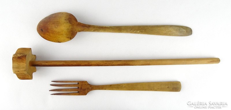 1H822 antique large carved kitchen utensil set of 3 pieces