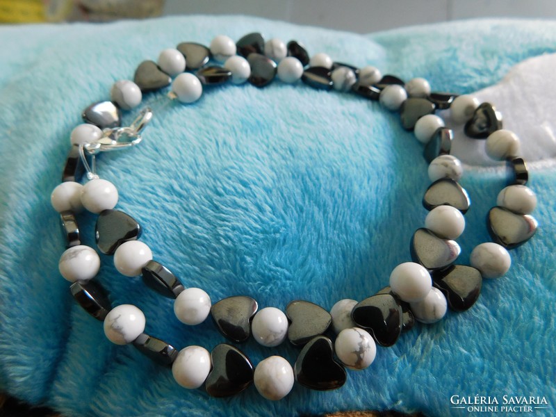 Slimming howlite and hematite heart necklace 48cm