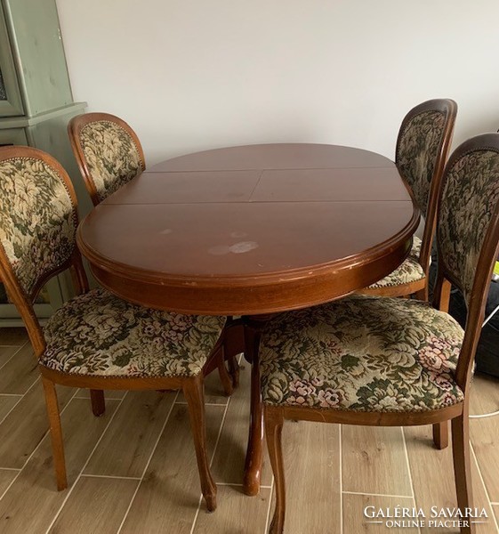 Dining table / card table with 4 chairs