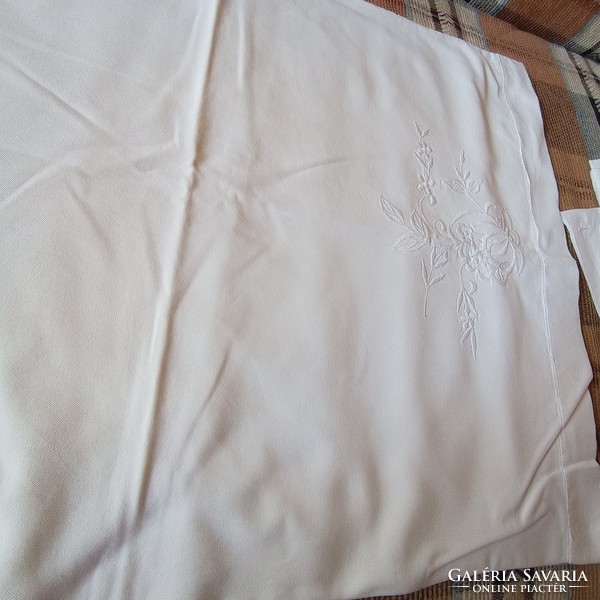 Embroidered cotton half-pillowcase, 85 x 50 cm
