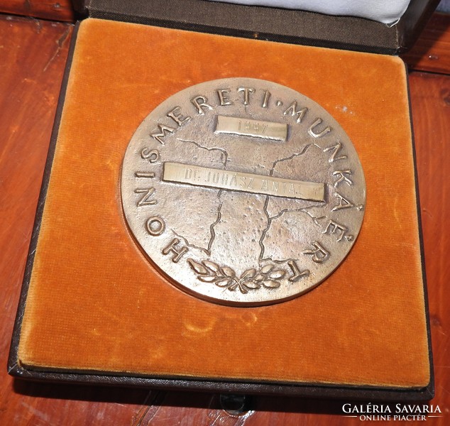 The most prestigious bronze award plaque for Matthias Bél - for his homeland work