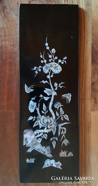 Lacquered wall painting with pearl inlay