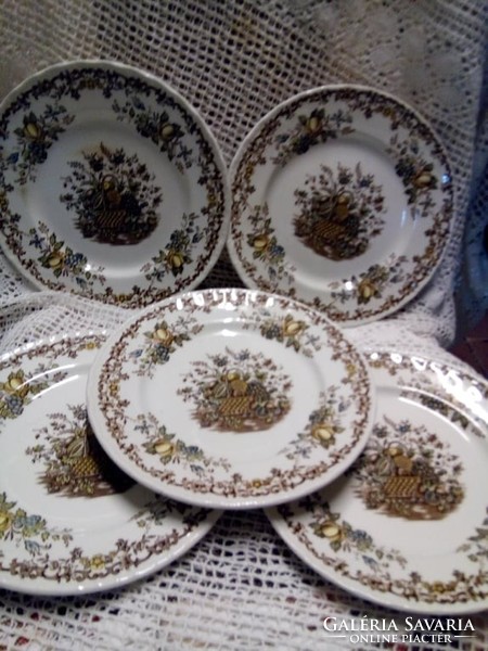Plate of royal tudor fruits & flowers