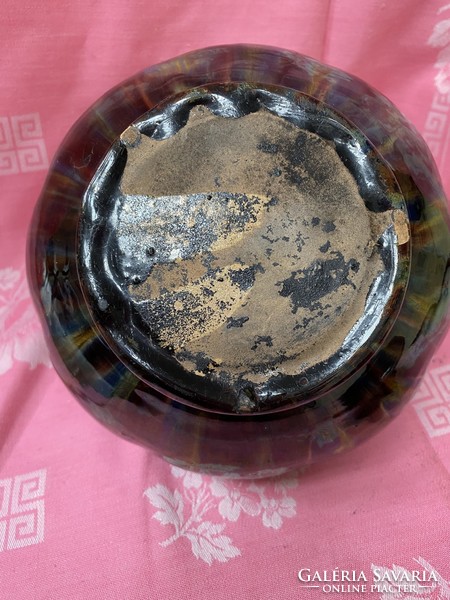 Ceramic container with lid with flowed glaze