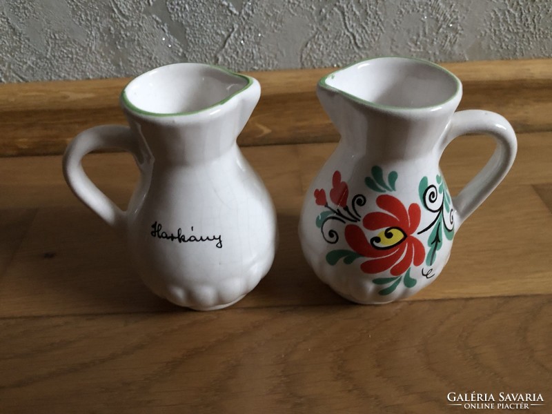 Cute floral porcelain / ceramic small jug with woodpecker inscription