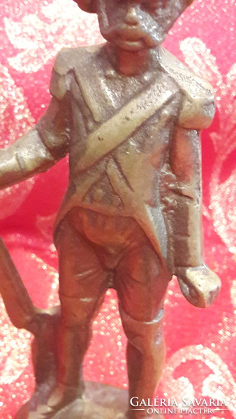 Réz katona szobor 3. - XVIII. századi puskás, gránátos (M2263)