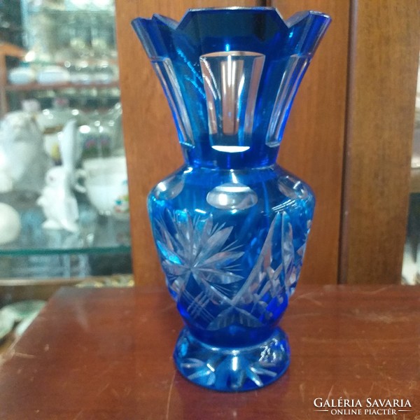 Engraved blue glass vase.10 Cm