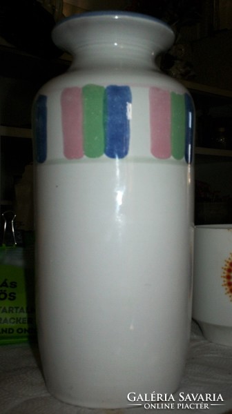 Retro marked stable porcelain vase