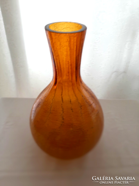 Fátyolüveg repesztett váza