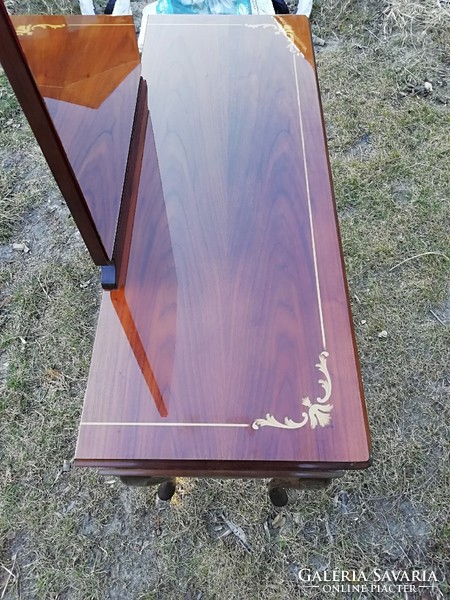 Beautiful inlaid vintage dressing table with mirror