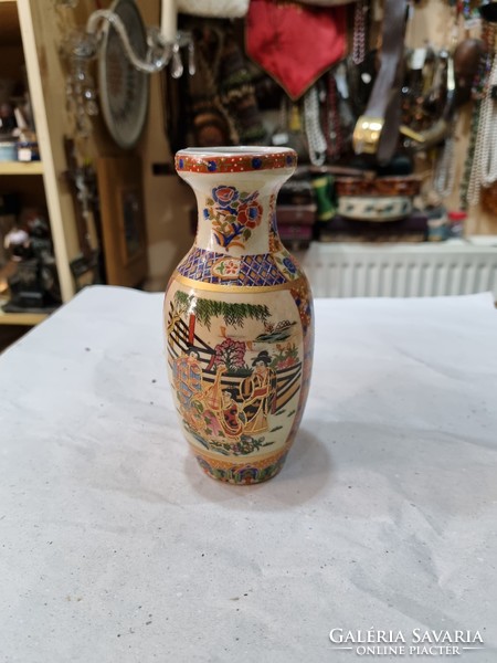 Kinai porcelán váza