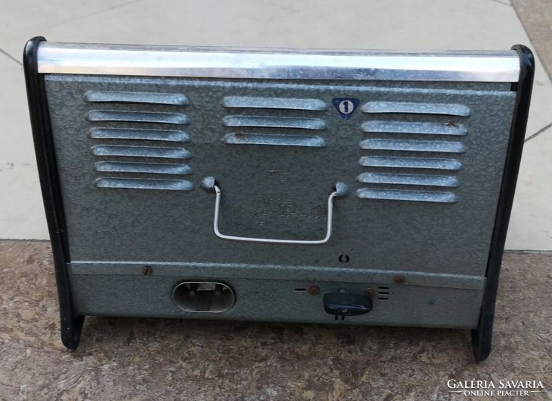 Specially shaped retro radiator