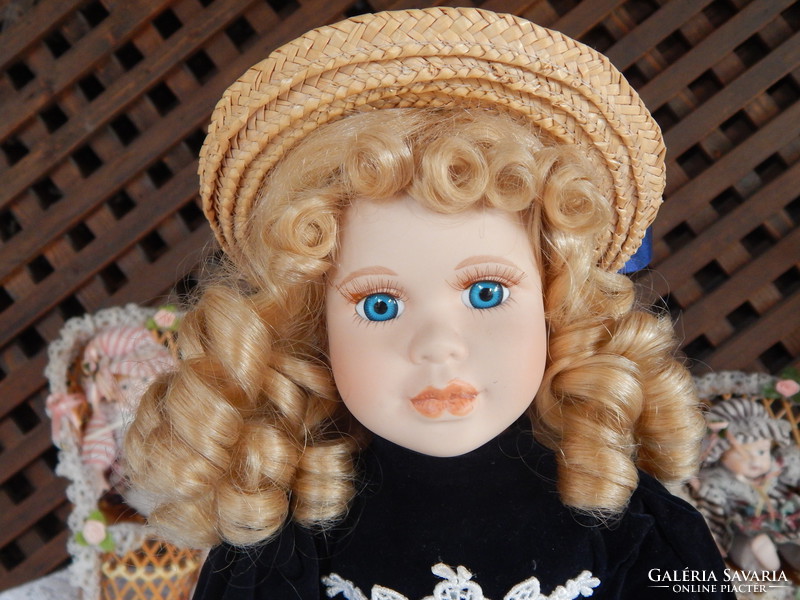 Porcelain doll kinghtsbridge collection