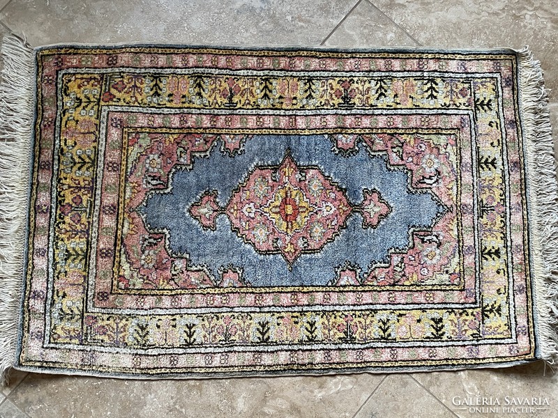 Kayseri silk-cotton rug 106x62cm