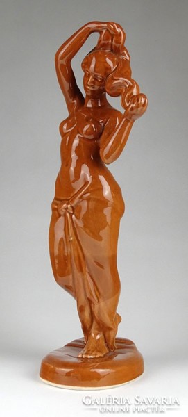 1I033 old unmarked ceramic combing female half-naked statue 34 cm