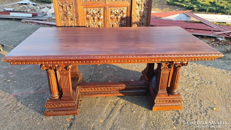 A434 antique, freshly renovated Renaissance-style richly carved dining set