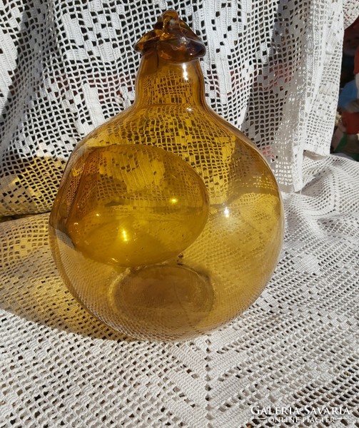 Beautiful rare amber color blowing interesting glass in a beehive? Do you like it? Laboratory?