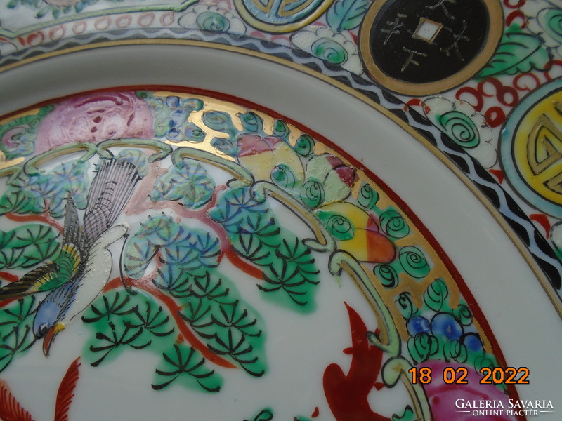 Antik ritka kétfarkú FOO kutya és madár mintával, kézzel festett Famille Verte dísztál érmékkel 26cm
